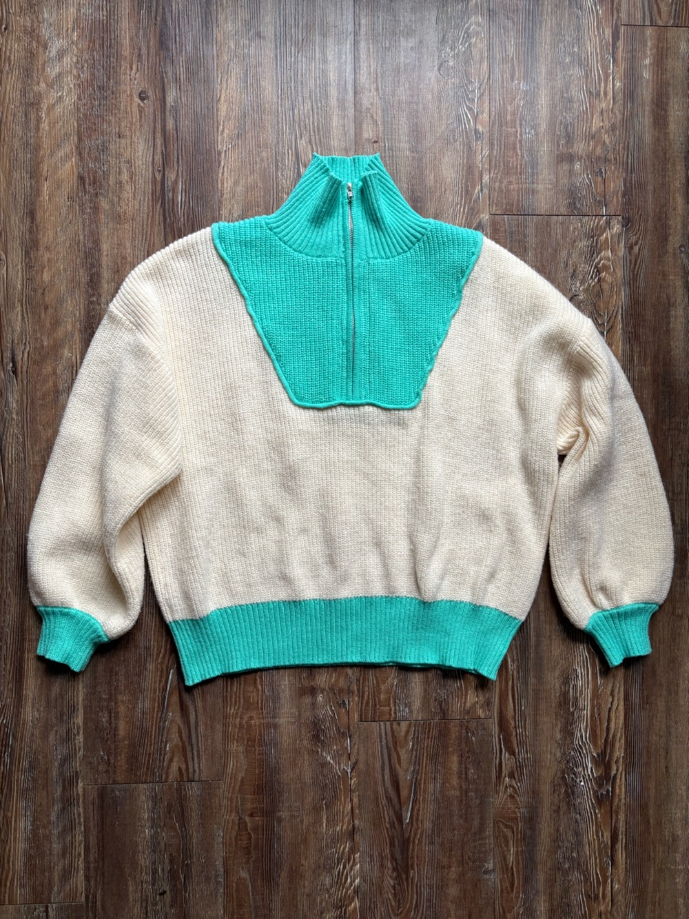 MINKPINK Cream and Teal Zip Up Sweater
